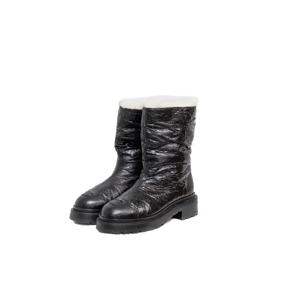 Chanel Black Crackled Patent Leather Shearling-Lined Winter Boots – Size 36.5 C